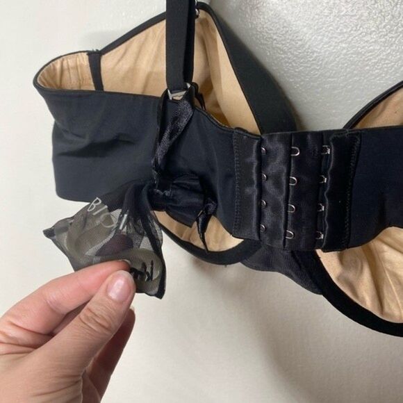New Victoria’s Secret Biofit Black Bra 40C - Picture 3 of 7